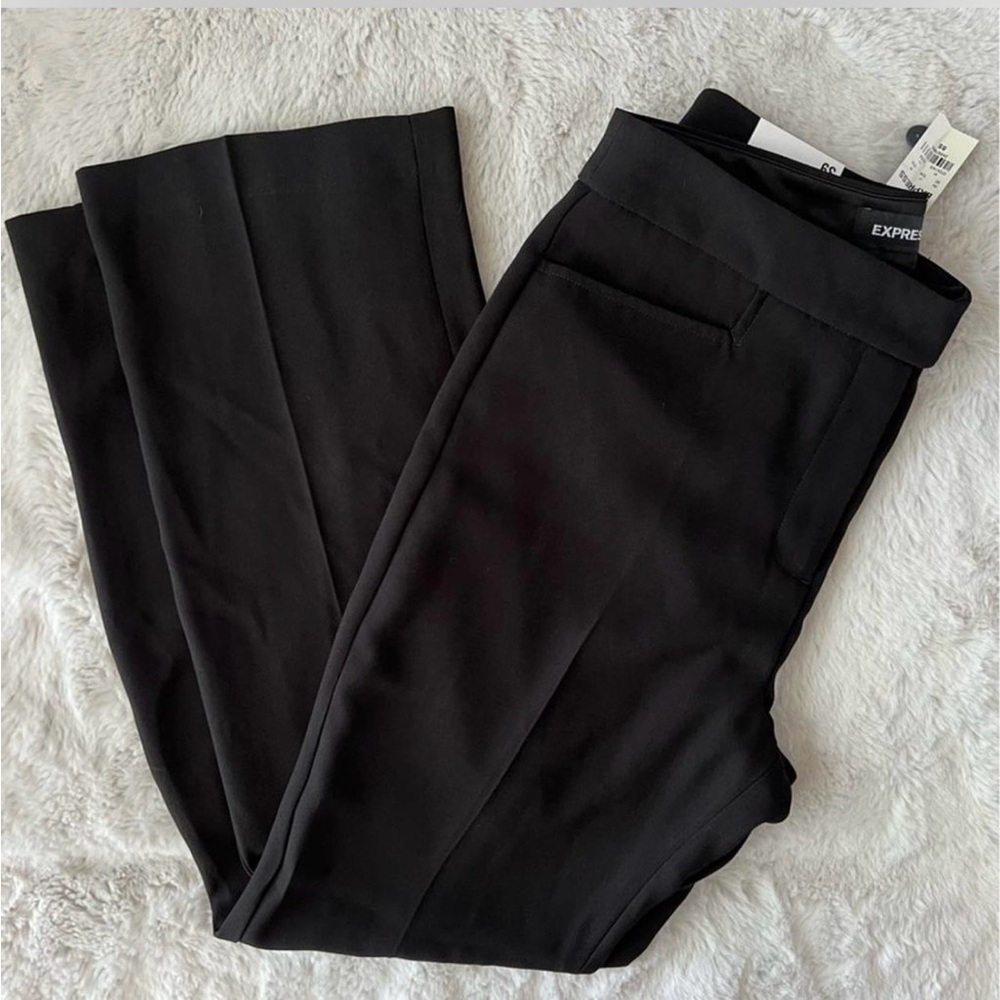 Express black Barely Boot Pants NWT Size 6 short